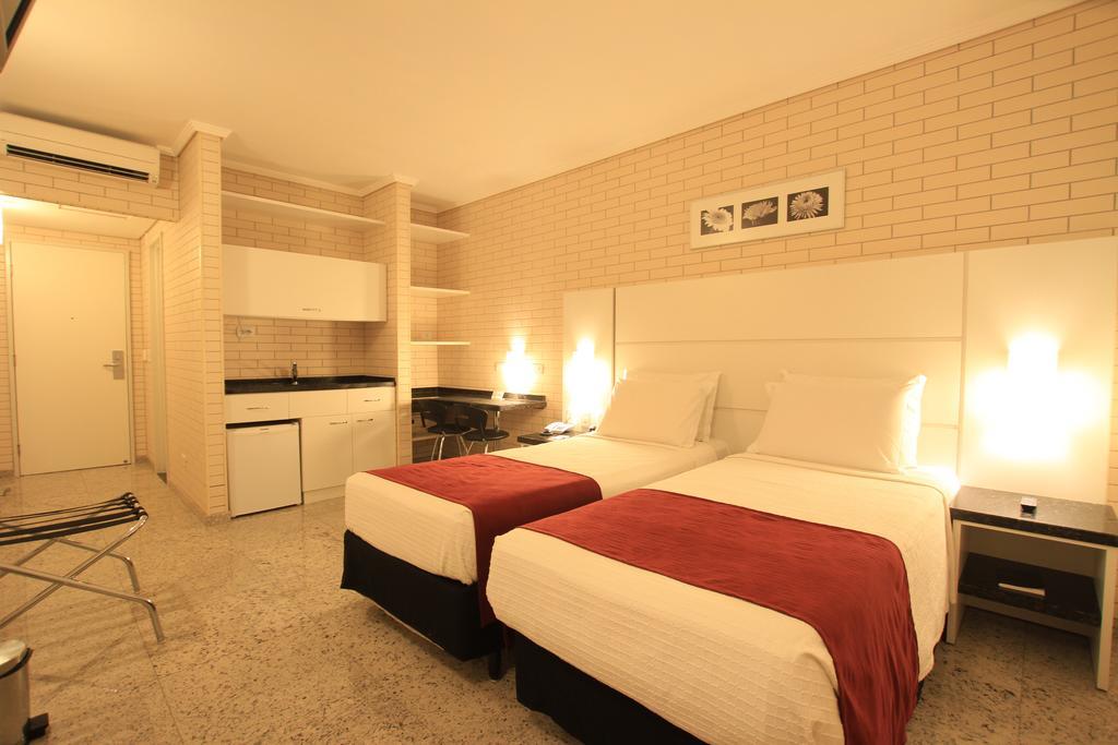 Hotel Confiance Prime Batel Curitiba Habitación foto